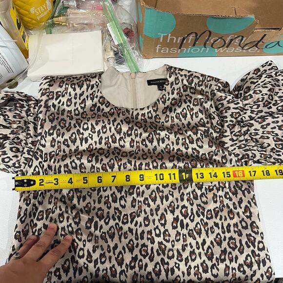 Banana Republic Leopard Animal Print Flutter Sleeve Sheath Dress Womens Size 6 - Picture 9 of 9